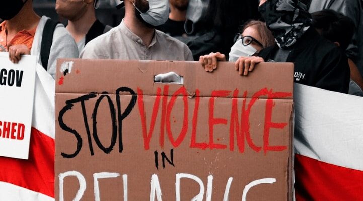 Bielorrússia: Valiantsin Stefanovic (Viasna) detido